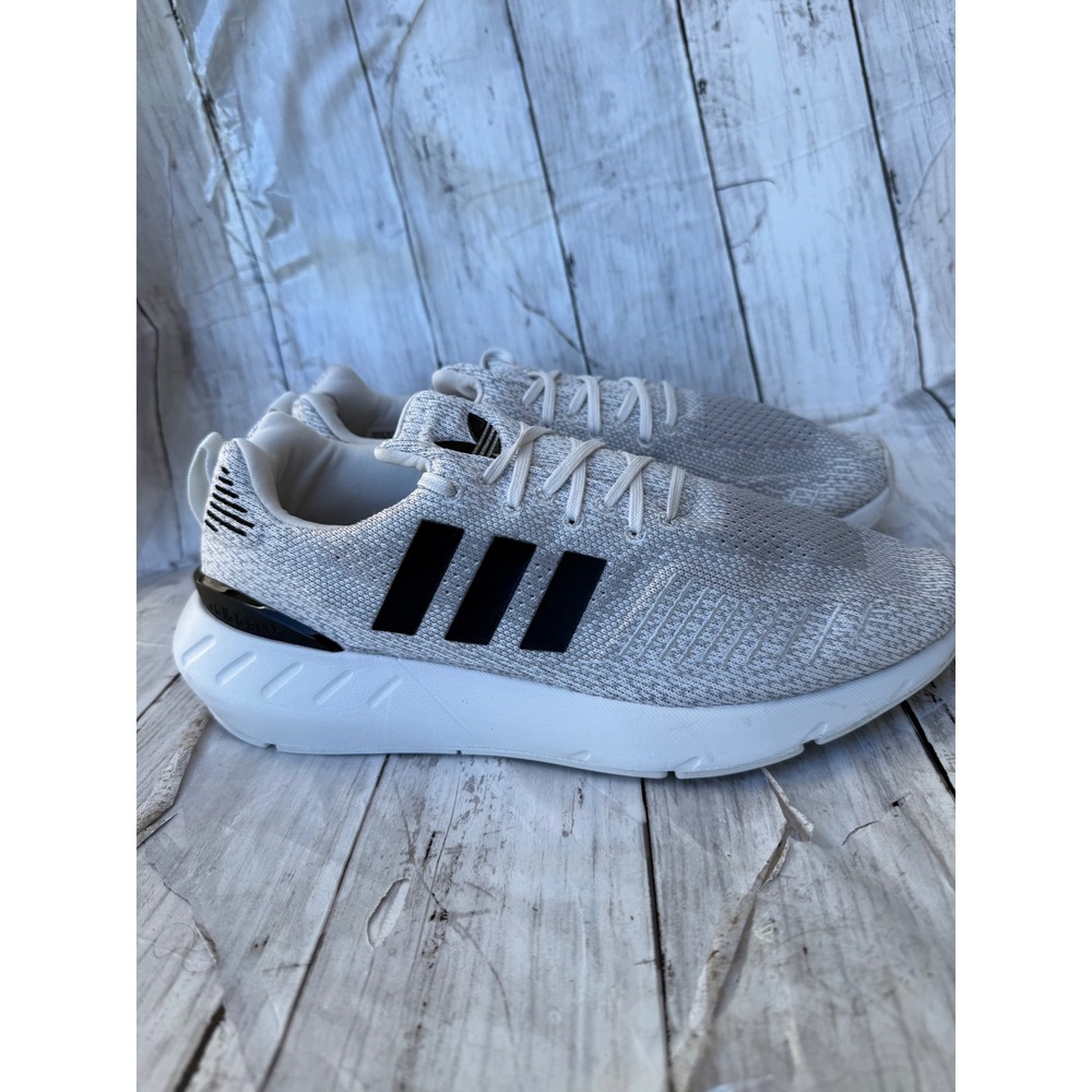 Adidas Swift Run 22 Grey White Black Sneakers GV7969 Mens 9 Womens 10